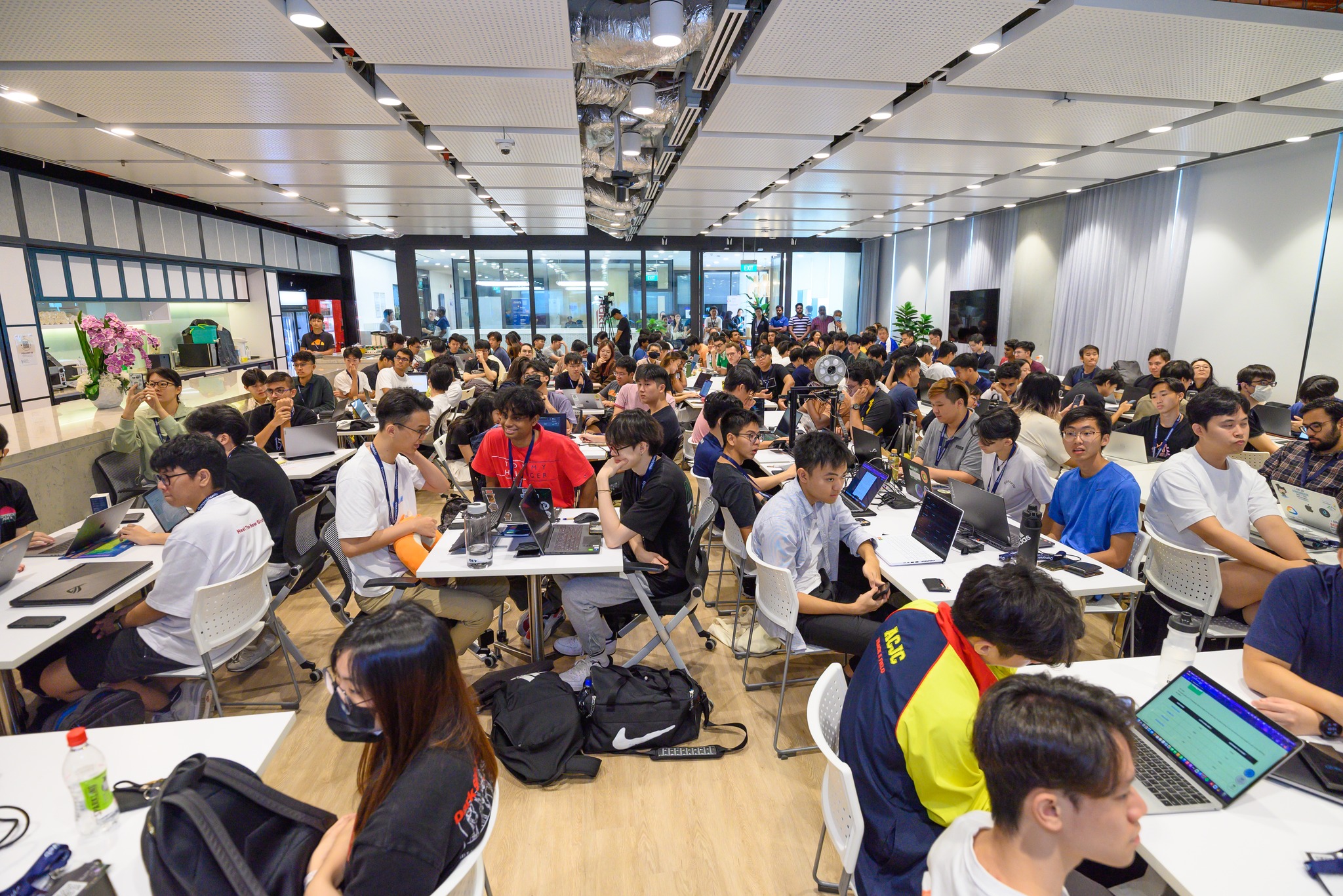 HackOMania 2024 Image